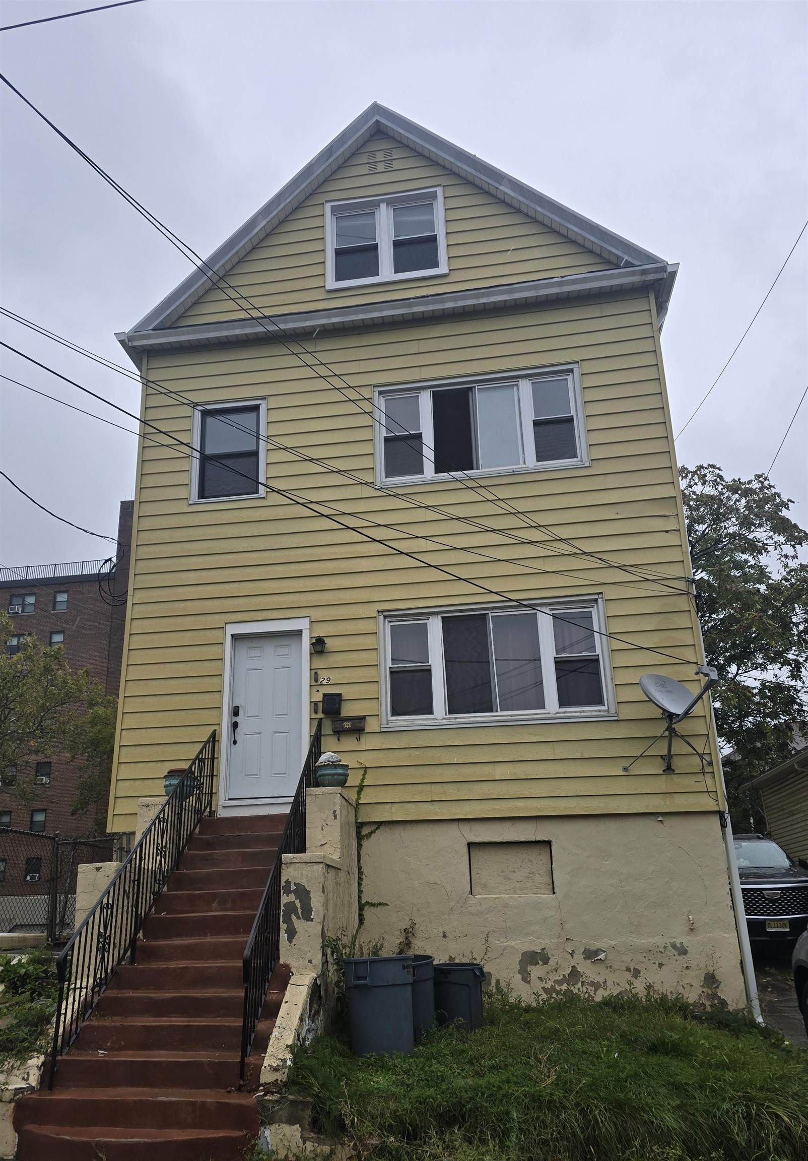 29 East 49th Street Bayonne NJ 07002