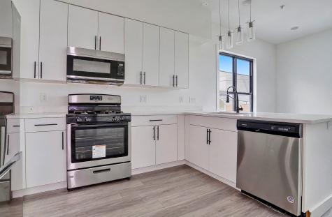 425 Avenue C Bayonne NJ 07002