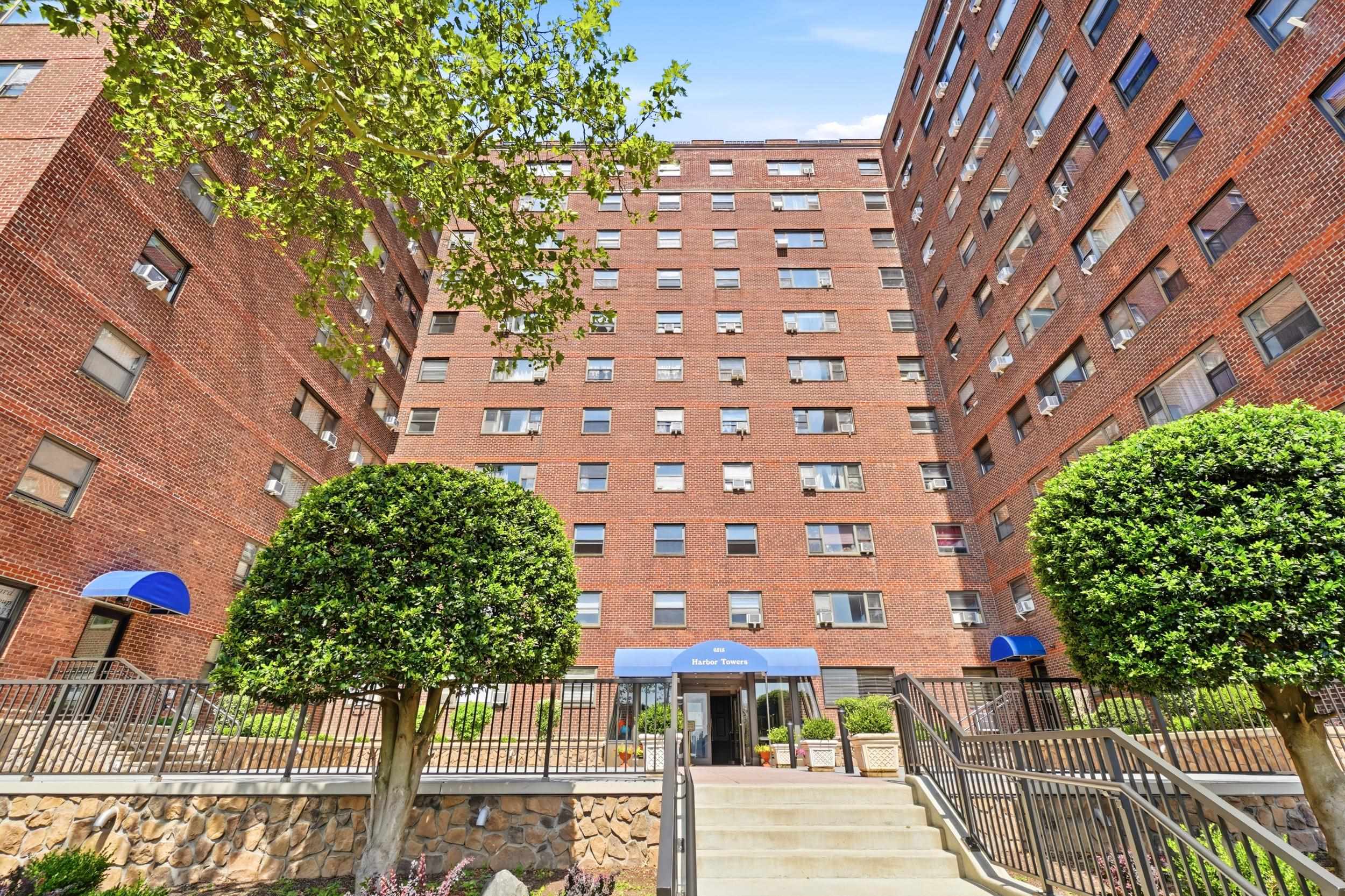 6515 Boulevard East West New York NJ 07093