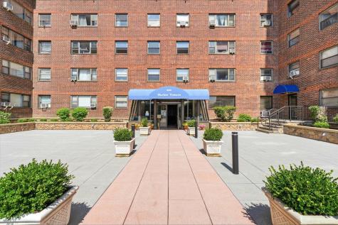 6515 Boulevard East West New York NJ 07093