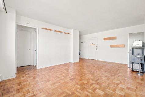 6515 Boulevard East West New York NJ 07093
