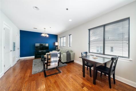 136 41st Street Union City NJ 07087