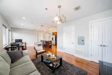 136 41st Street Union City NJ 07087