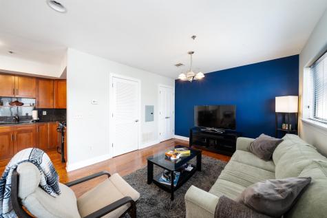 136 41st Street Union City NJ 07087