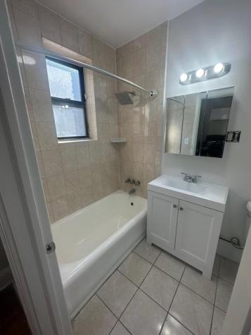 1 Noll Place Newark NJ 07102