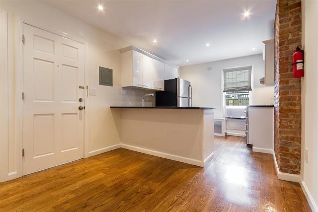 281.5 2nd Street Jersey City NJ 07302