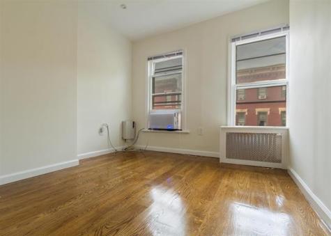 281.5 2nd Street Jersey City NJ 07302