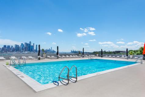 6050 Boulevard East West New York NJ 07093