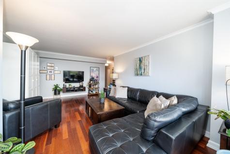 6050 Boulevard East West New York NJ 07093