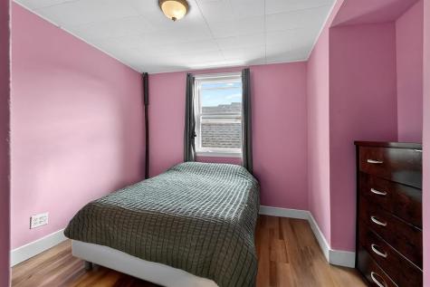102 West 43rd Street Bayonne NJ 07002