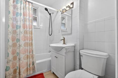 102 West 43rd Street Bayonne NJ 07002
