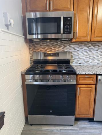32 Concord Street Jersey City NJ 07306