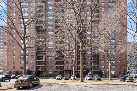 225 St Pauls Avenue Jersey City NJ 07306