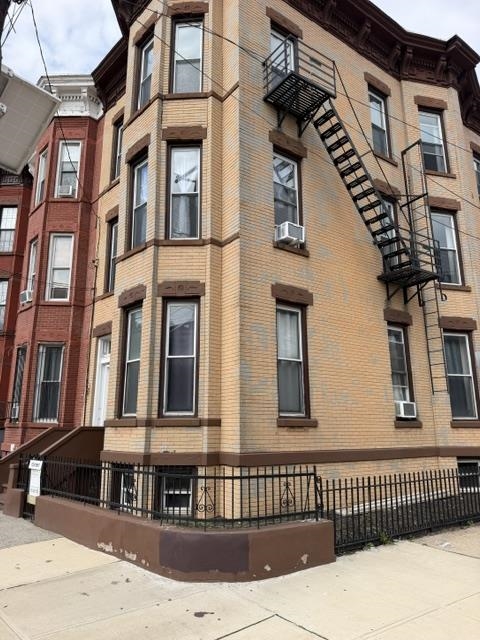 125 Palisade Avenue Jersey City NJ 07306
