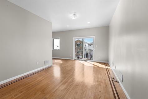 392 Liberty Avenue Jersey City NJ 07307