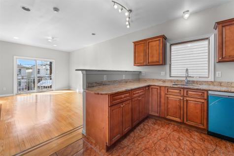 392 Liberty Avenue Jersey City NJ 07307