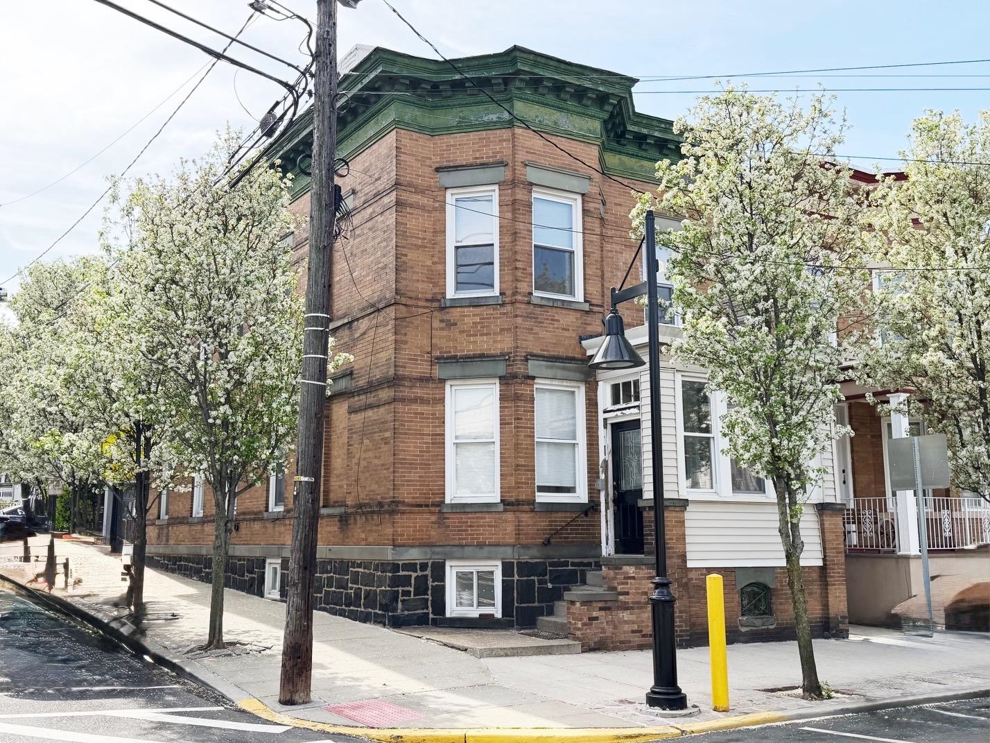 1918 Kerrigan Avenue Union City NJ 07450