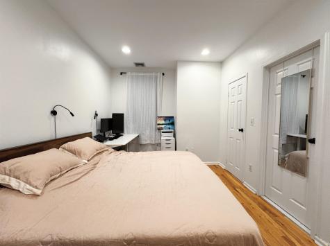 258 Barrow Street Jersey City NJ 07302-4060