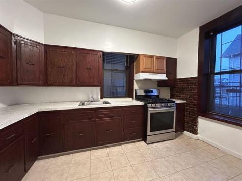273 Avenue C Bayonne NJ 07002