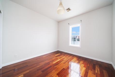 386 Bergen Avenue Jersey City NJ 07304