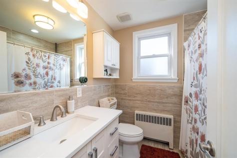 118 West 46th Street Bayonne NJ 07002