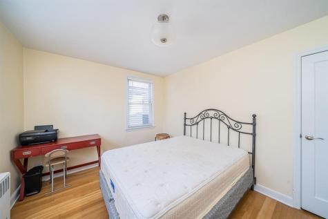 118 West 46th Street Bayonne NJ 07002