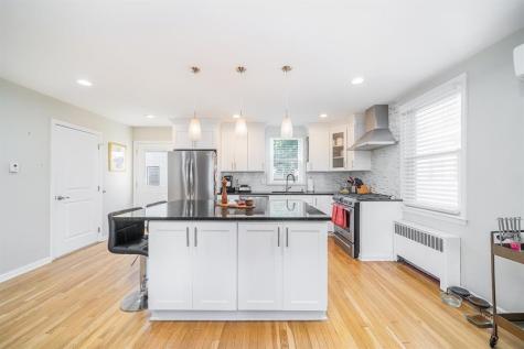118 West 46th Street Bayonne NJ 07002