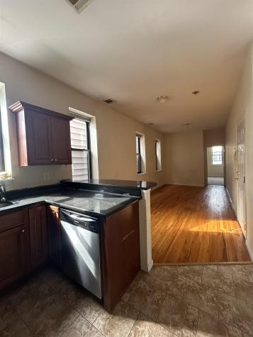 37 14th Street Bayonne NJ 07002