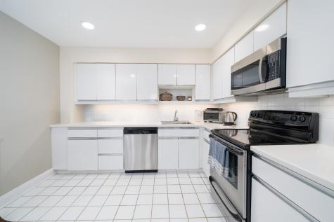 101 Shearwater Court East Jersey City NJ 07305