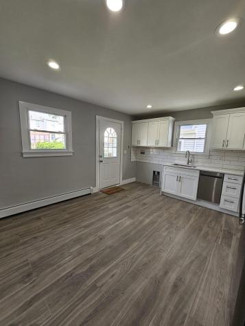 15 Dell Glen Avenue Lodi NJ 07644