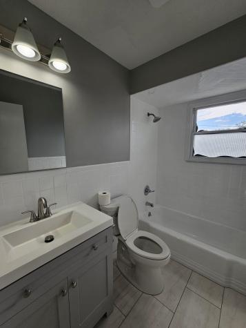 15 Dell Glen Avenue Lodi NJ 07644
