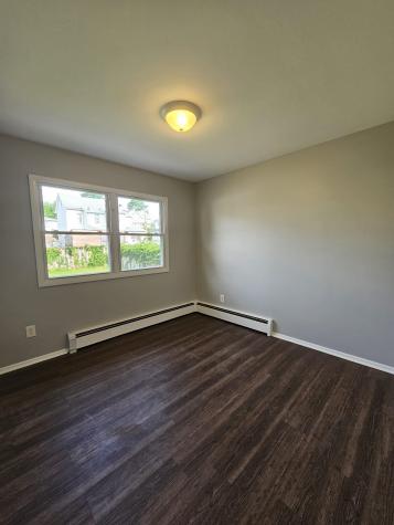 15 Dell Glen Avenue Lodi NJ 07644