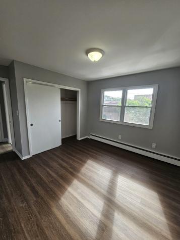 15 Dell Glen Avenue Lodi NJ 07644