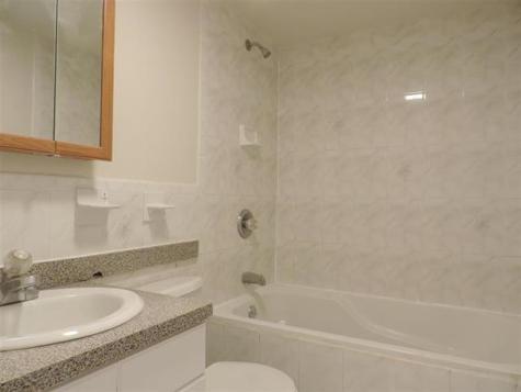 524-526 4th Street Union City NJ 07087