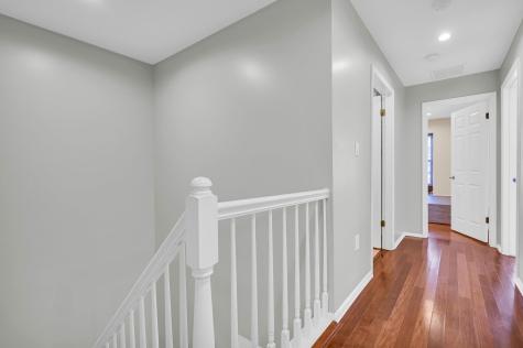 40 Cottonwood Street Jersey City NJ 07305