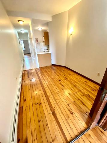 206 7th Street Jersey City NJ 07302-0000