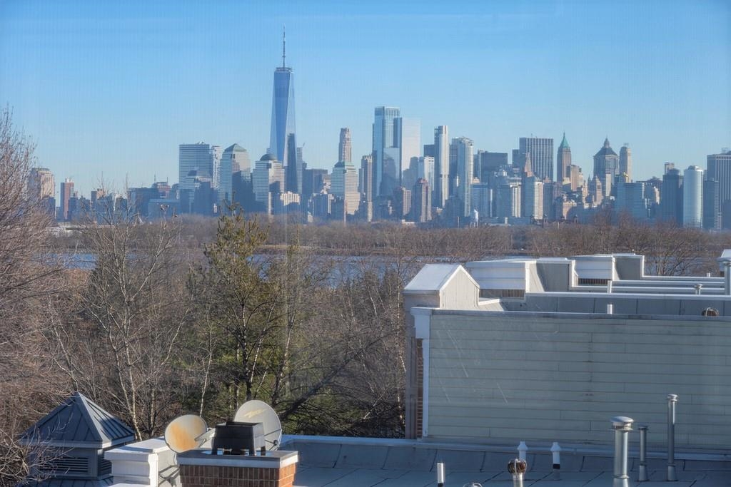 30 Freedom Way Jersey City NJ 07305