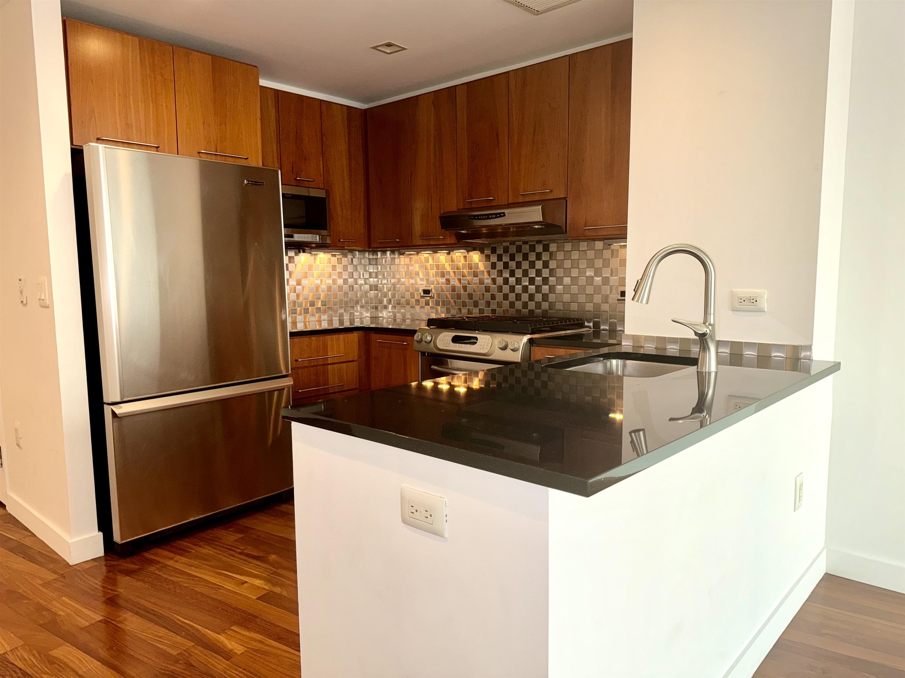 25 Hudson Street Jersey City NJ 07302