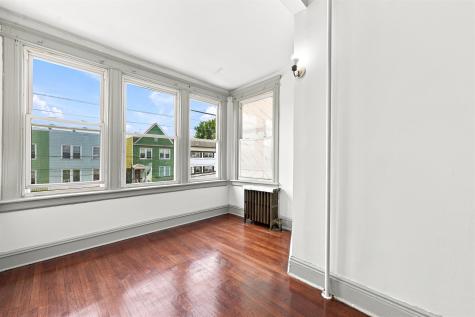 35 West 52nd Street Bayonne NJ 07002