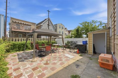 35 West 52nd Street Bayonne NJ 07002