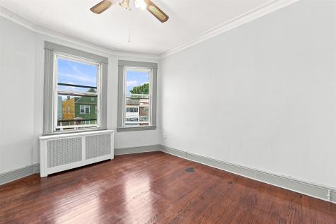 35 West 52nd Street Bayonne NJ 07002