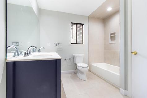 33 Green Valley Court Secaucus NJ 07094