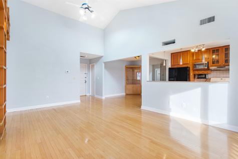 33 Green Valley Court Secaucus NJ 07094