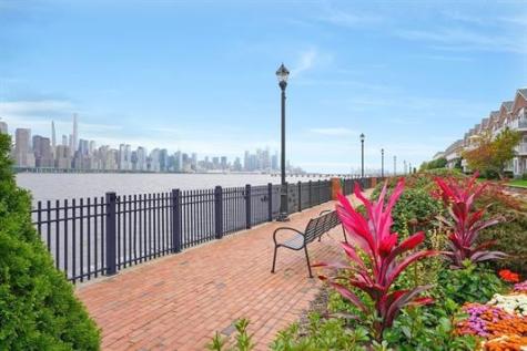 131 Abbie Court Guttenberg NJ 07093