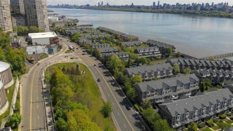 131 Abbie Court Guttenberg NJ 07093