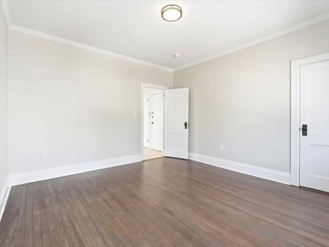 73 Newman Avenue Bayonne NJ 07002