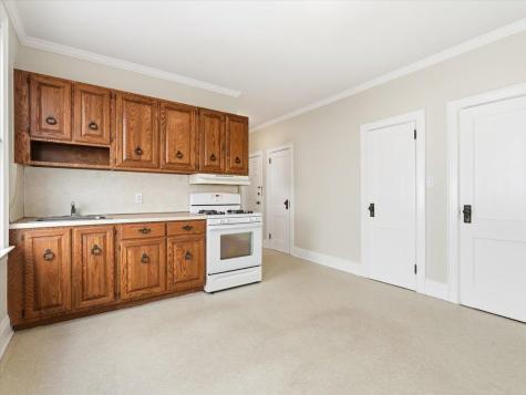 73 Newman Avenue Bayonne NJ 07002