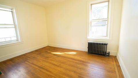 573 Avenue E Bayonne NJ 07002