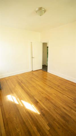 573 Avenue E Bayonne NJ 07002