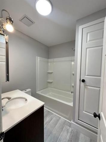 448 Avenue E Bayonne NJ 07002